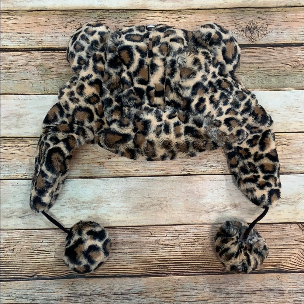 NWT So Animal Print Tan